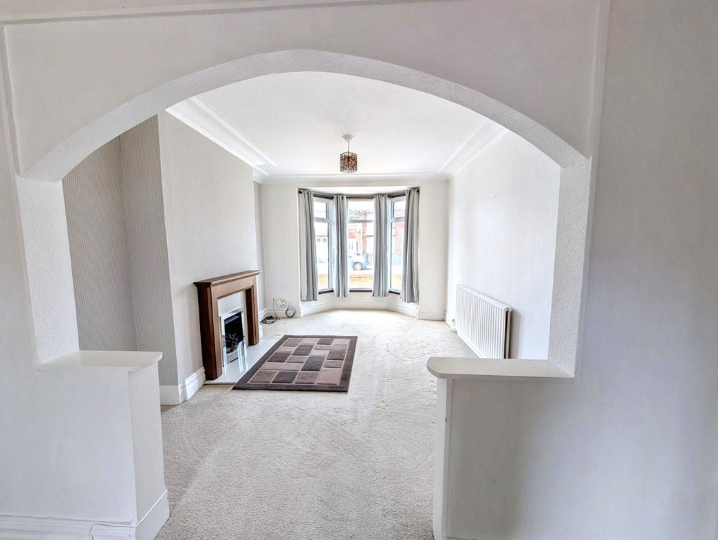 Property image 4 of 14