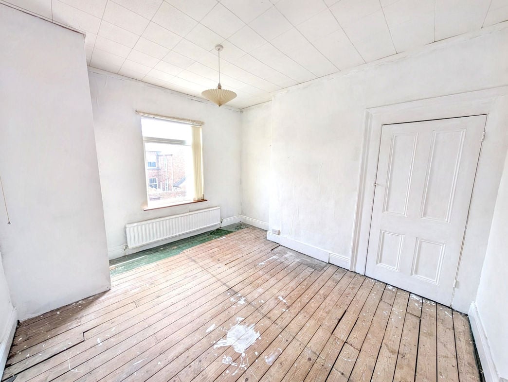 Property image 8 of 14