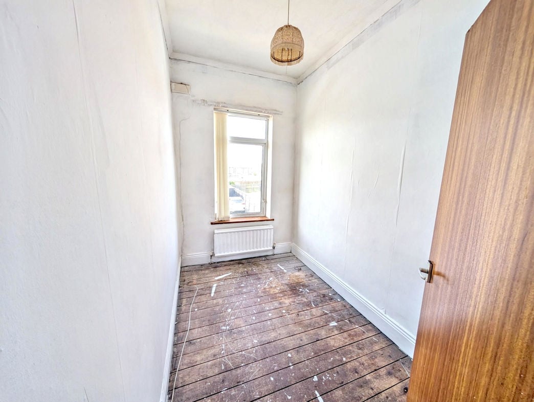 Property image 11 of 14