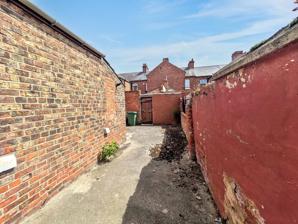 Property image 12 of 14