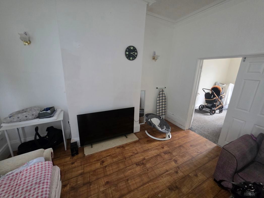 Property image 2 of 10