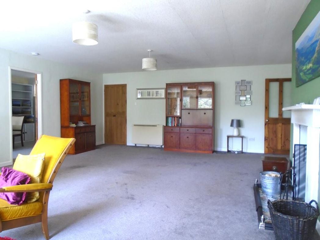 Property image 2 of 16