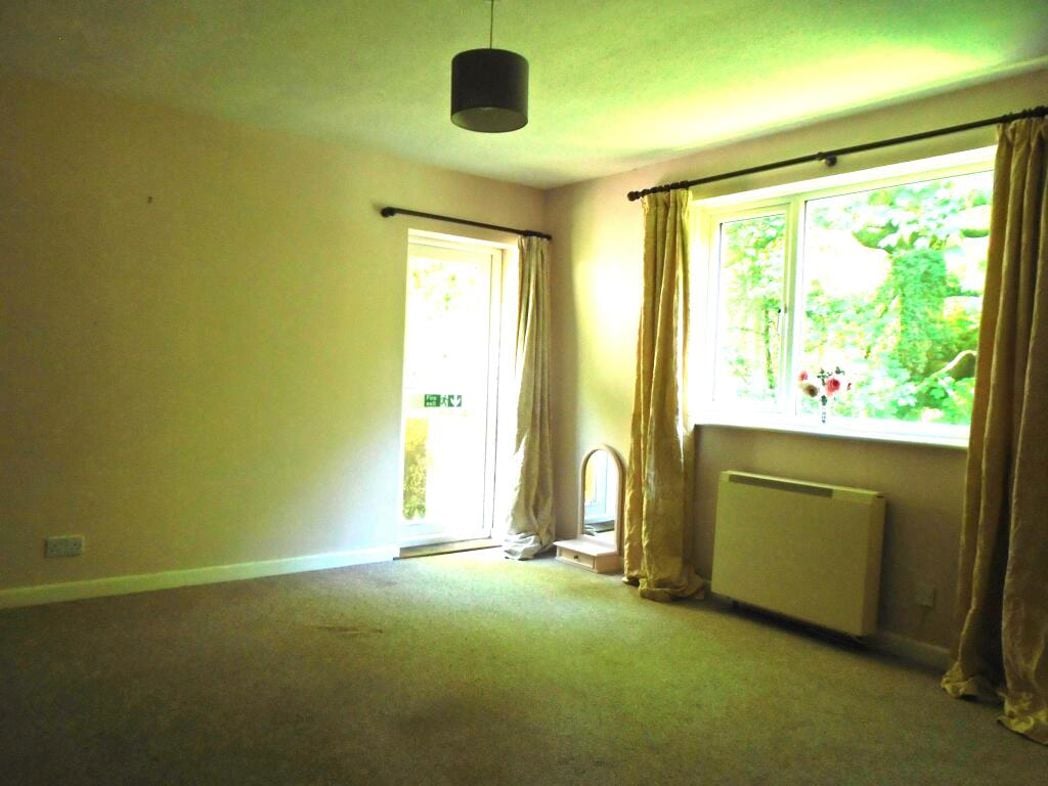 Property image 10 of 16