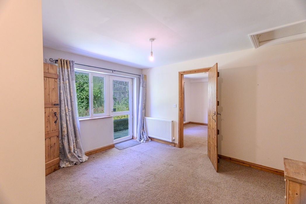 Property image 6 of 31
