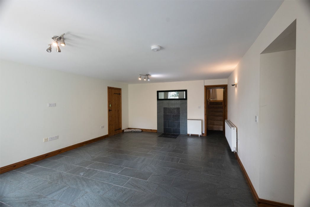 Property image 10 of 31