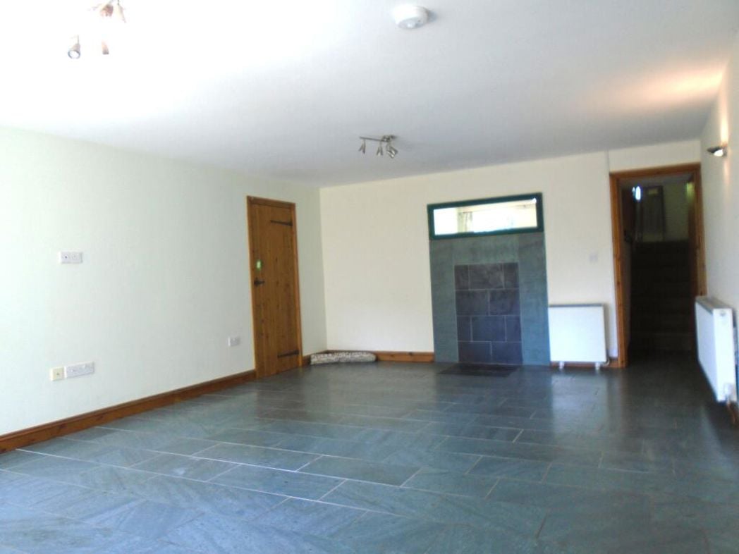Property image 2 of 13