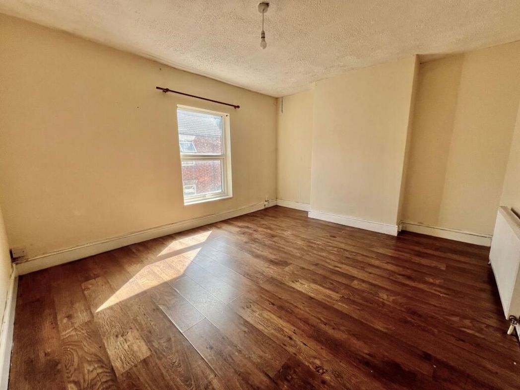 Property image 10 of 15