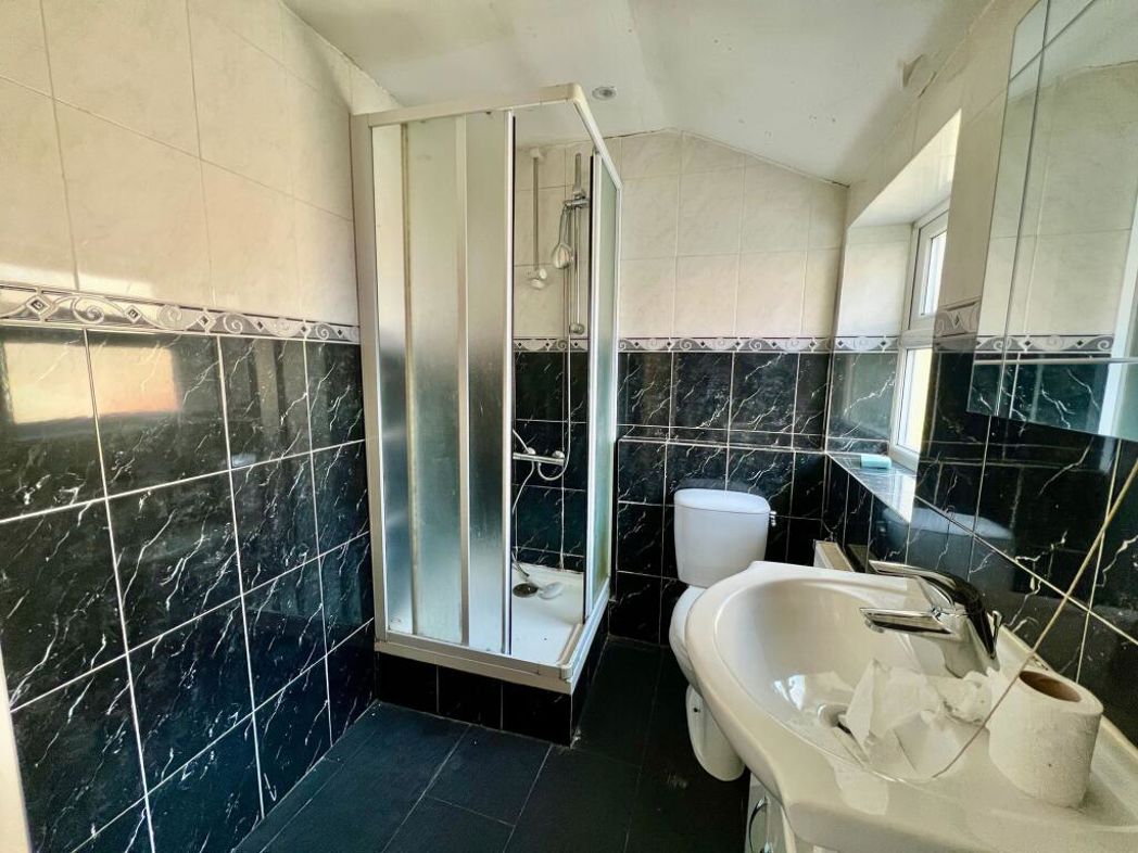 Property image 12 of 15