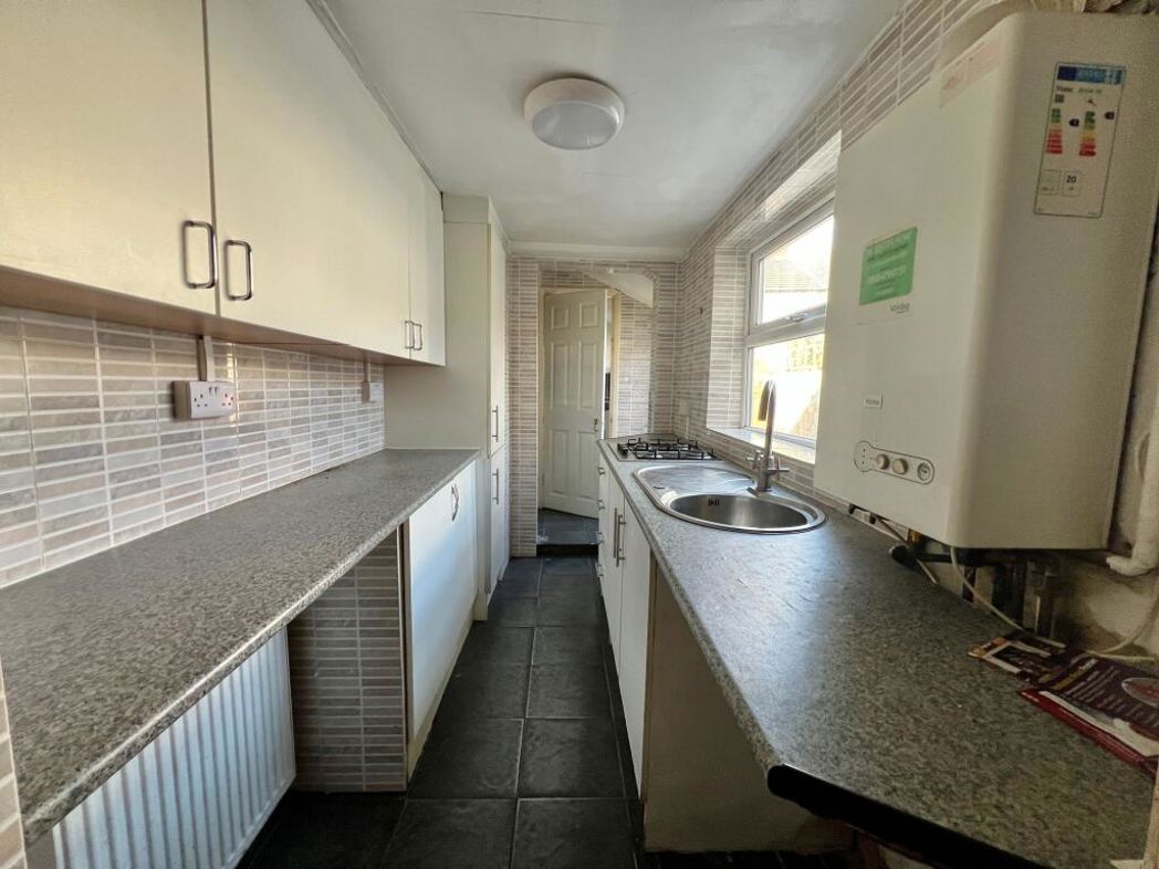 Property image 4 of 15