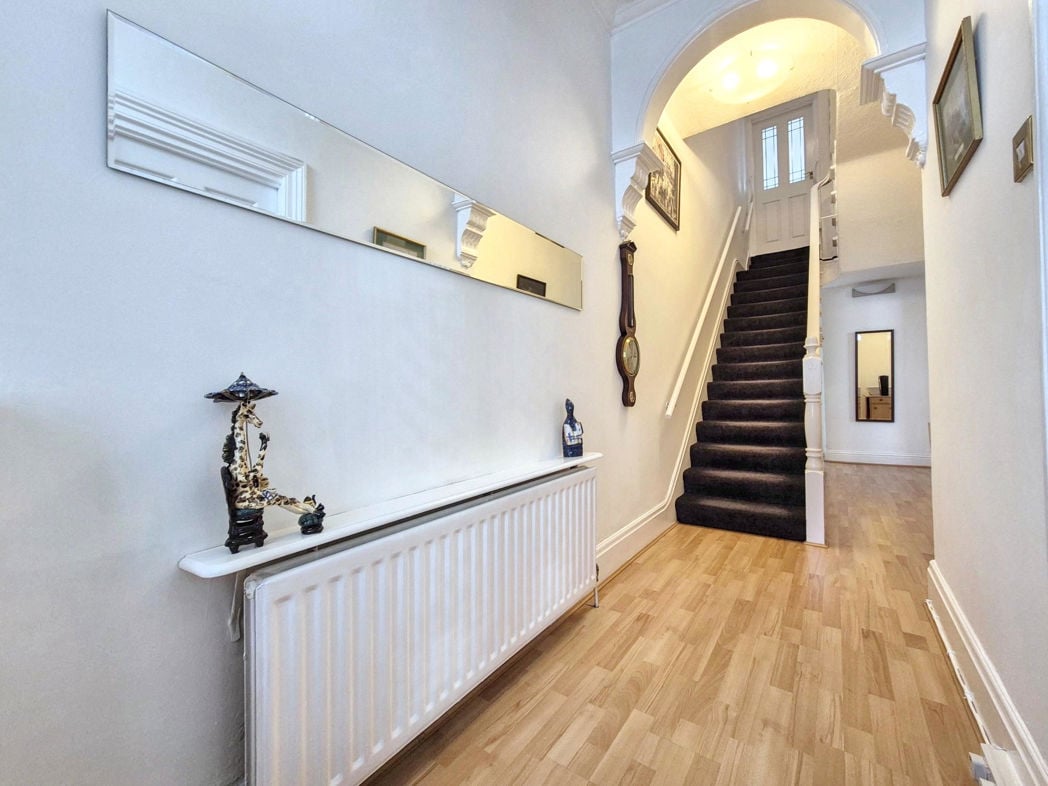 Property image 5 of 27