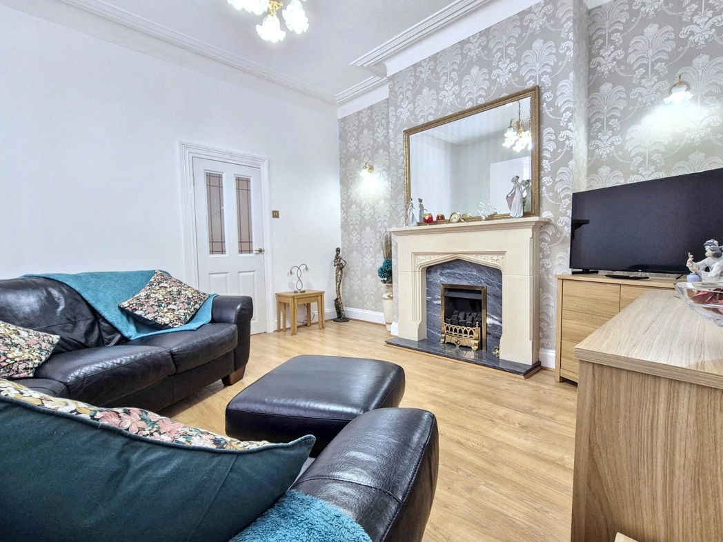 Property image 8 of 27