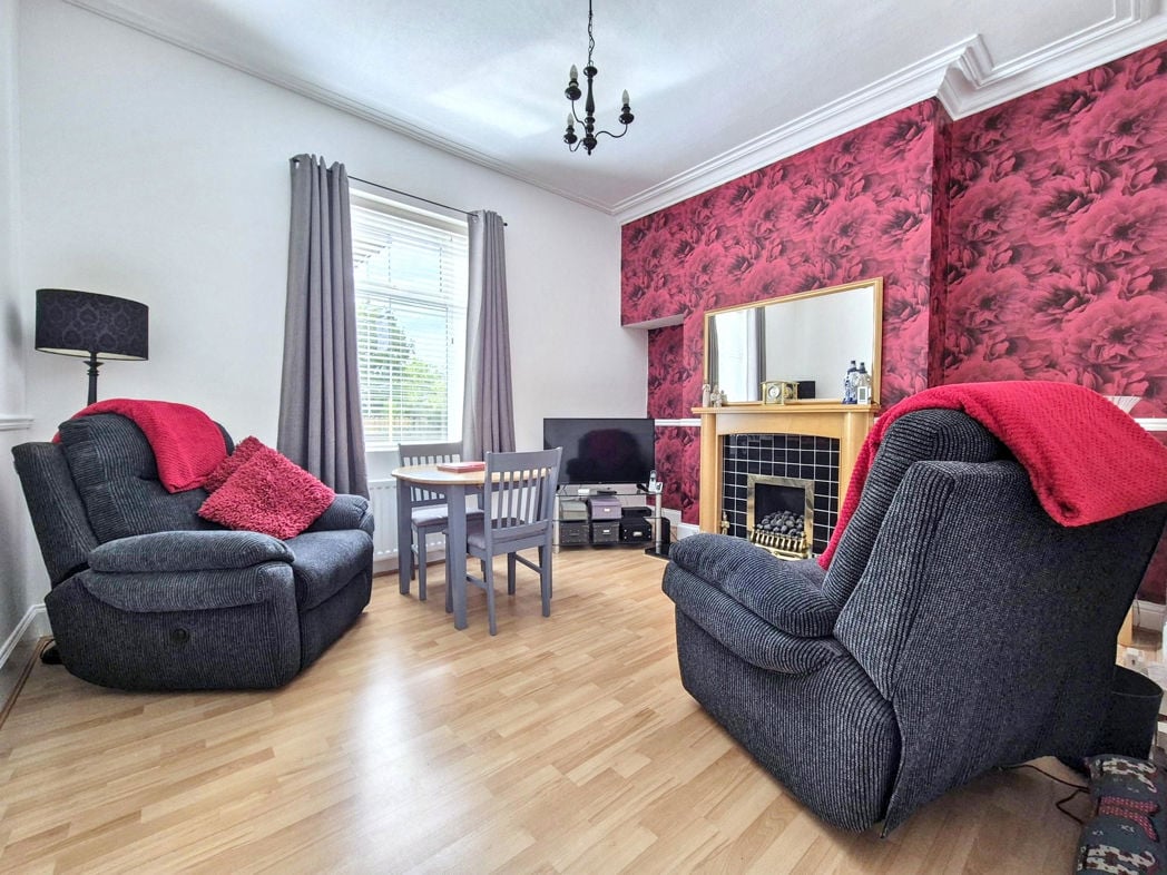 Property image 10 of 27