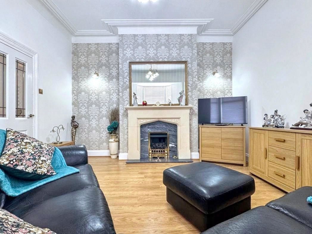 Property image 7 of 27
