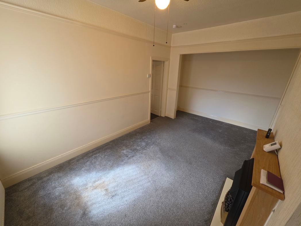 Property image 4 of 15