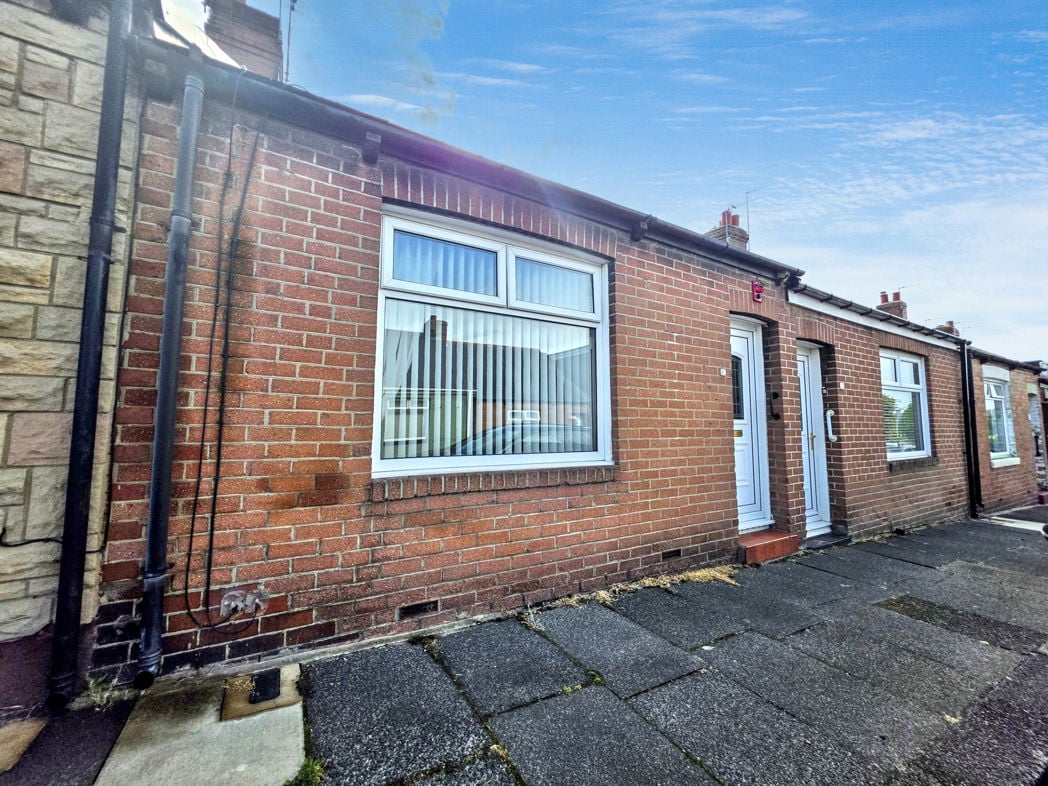 Property image 1 of 15