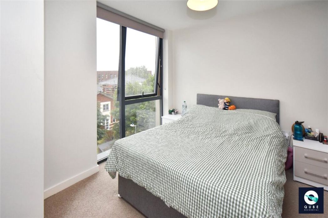 Property image 8 of 12