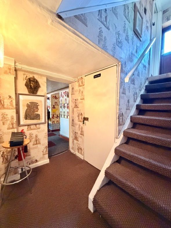 Property image 2 of 35