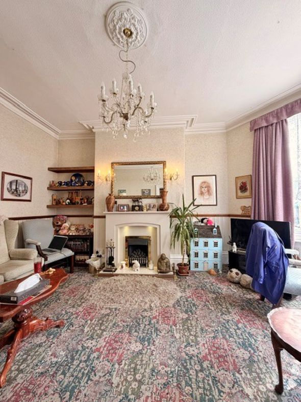 Property image 3 of 35