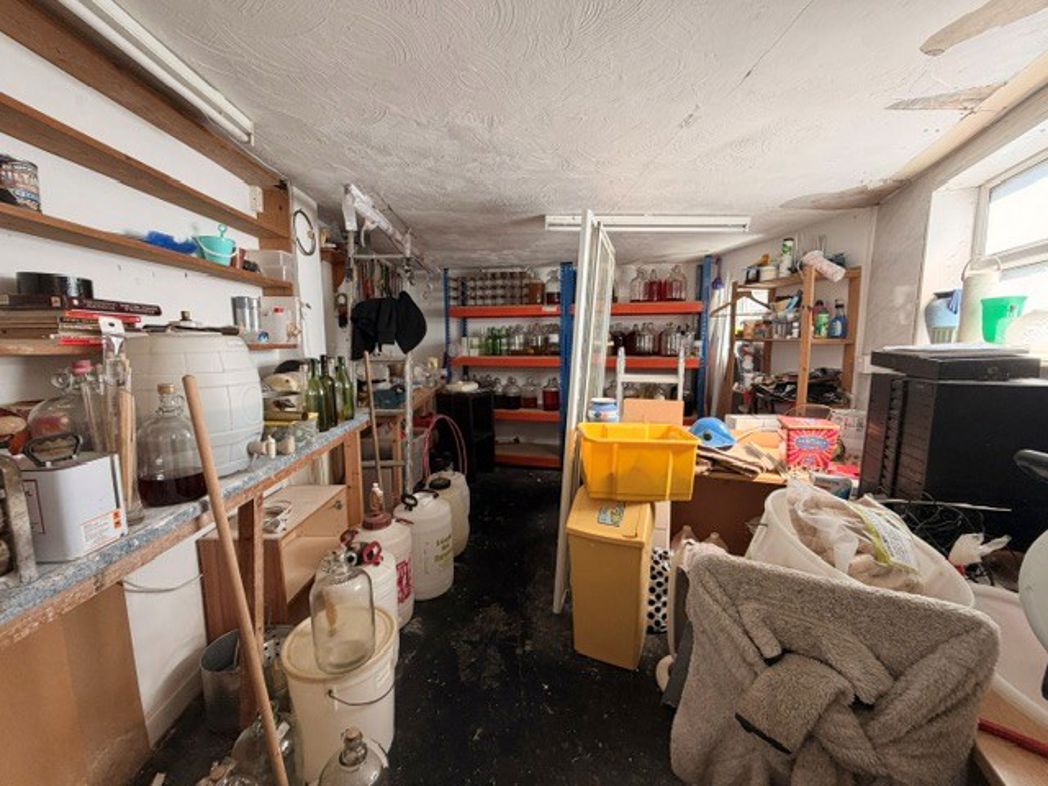 Property image 14 of 35