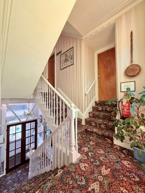Property image 16 of 35