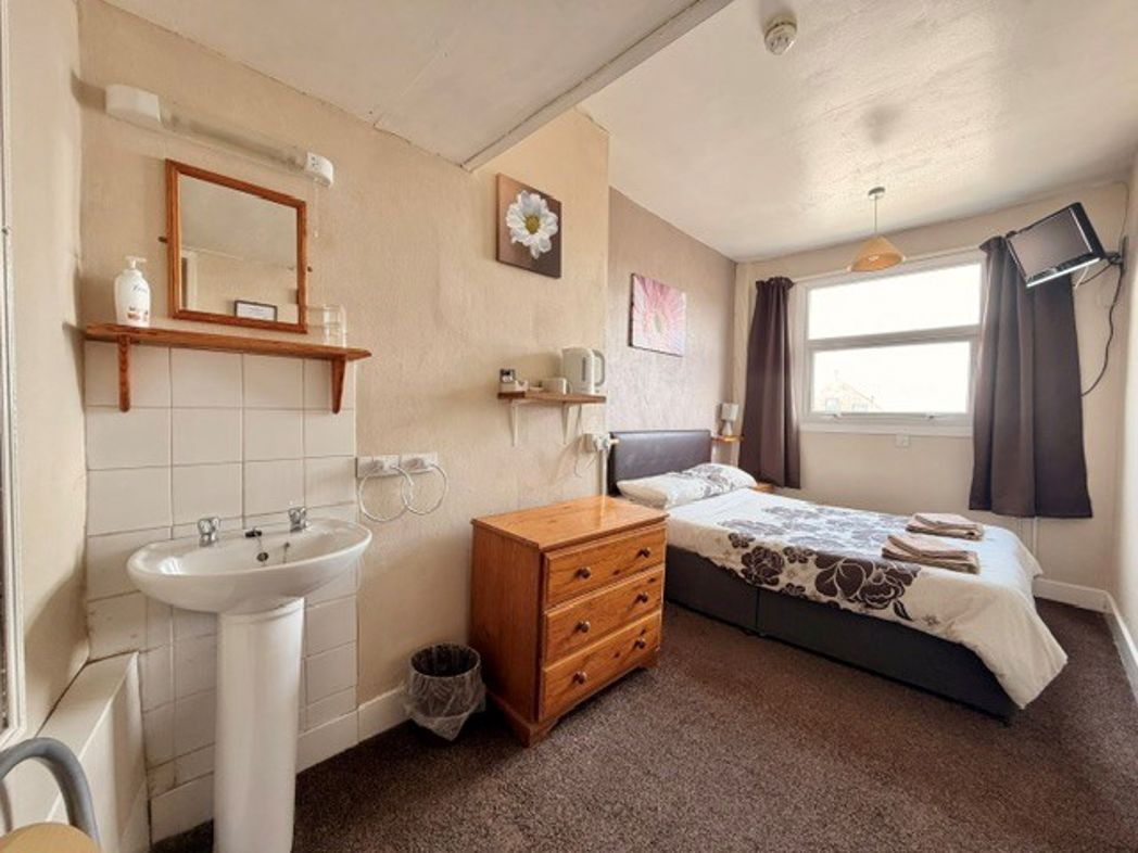 Property image 22 of 35