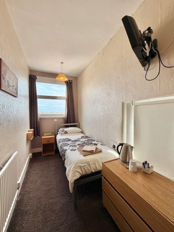 Property image 23 of 35