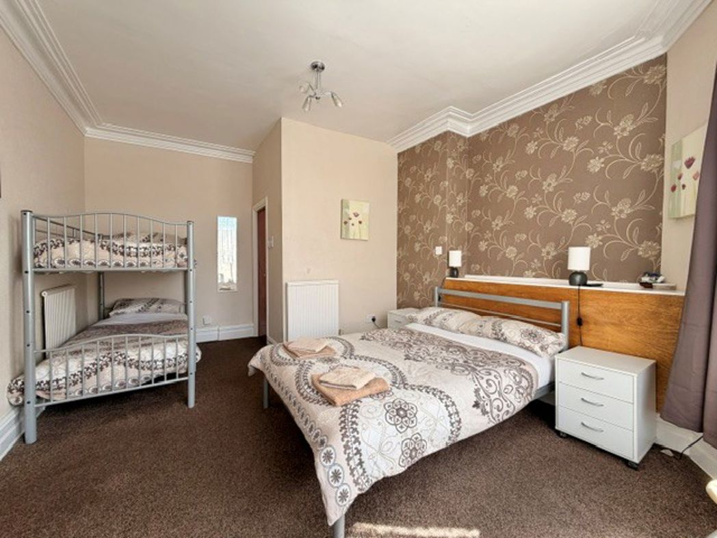 Property image 26 of 35