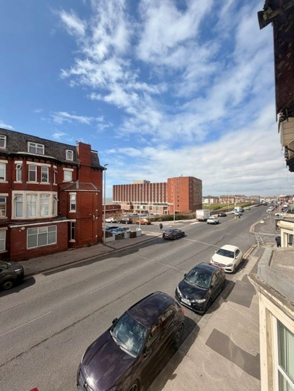 Property image 35 of 35