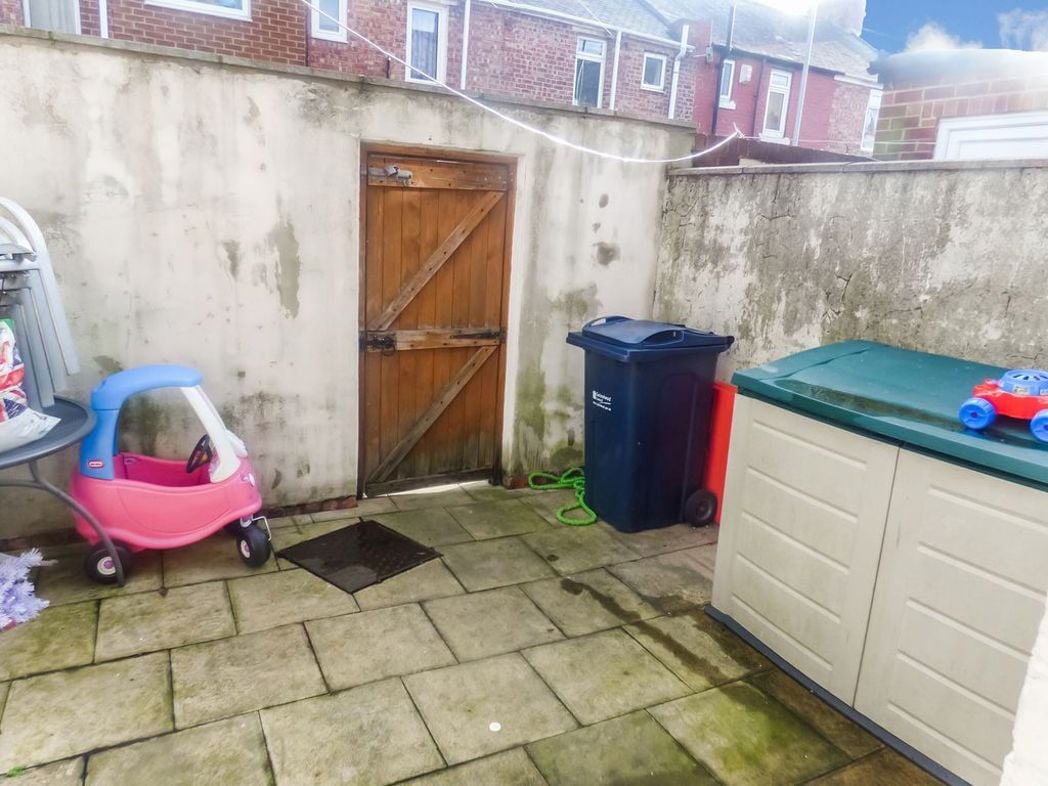 Property image 4 of 7