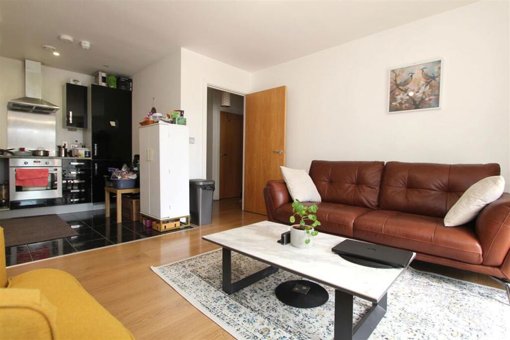 Property image 4 of 15