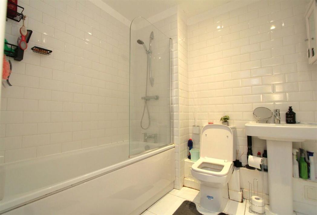 Property image 10 of 15
