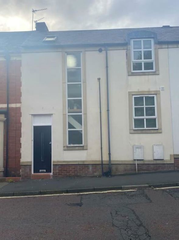 Property image 1 of 6