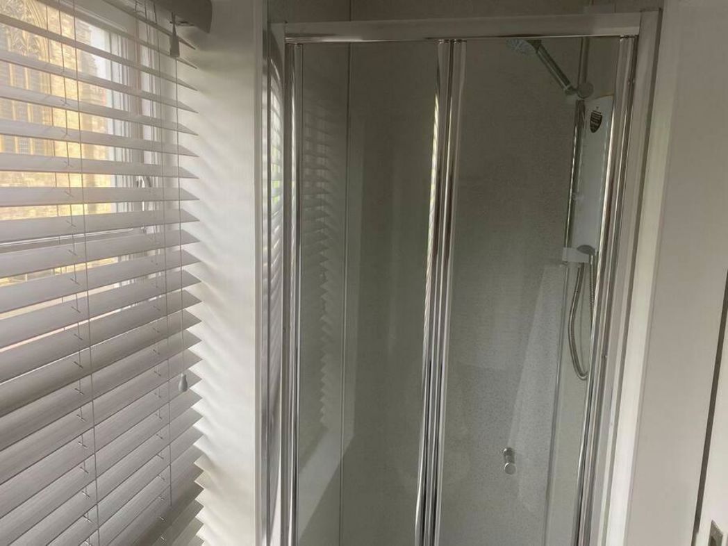 Property image 6 of 6