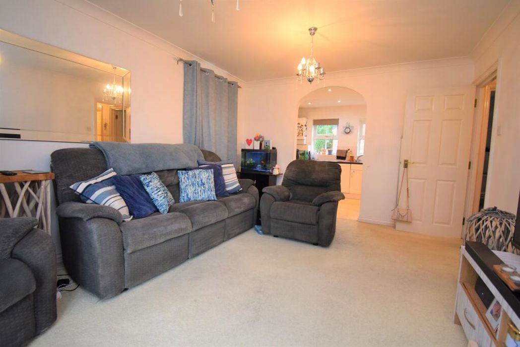 Property image 4 of 6