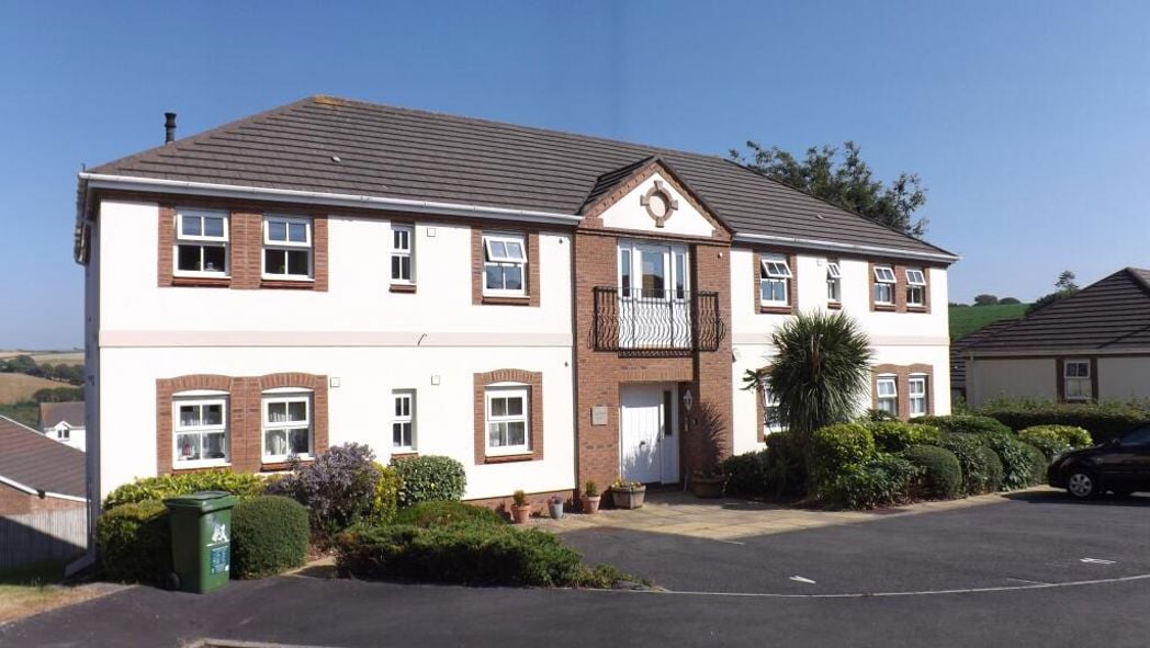 Property image 1 of 6
