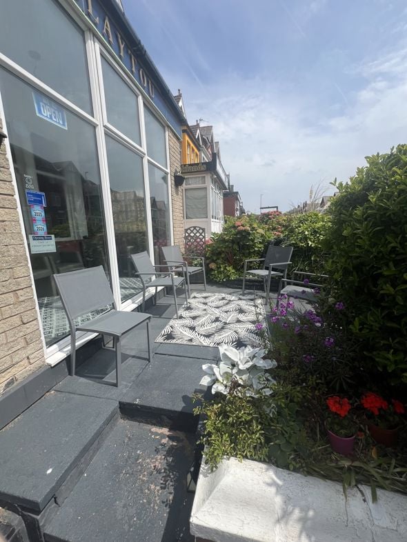 Property image 3 of 33