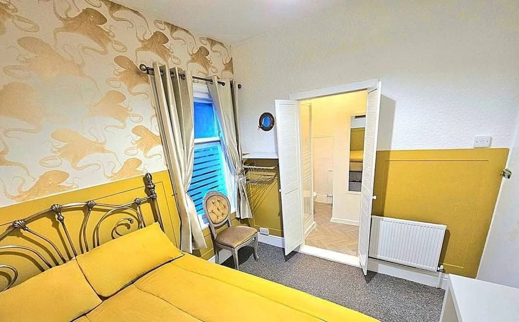 Property image 16 of 33