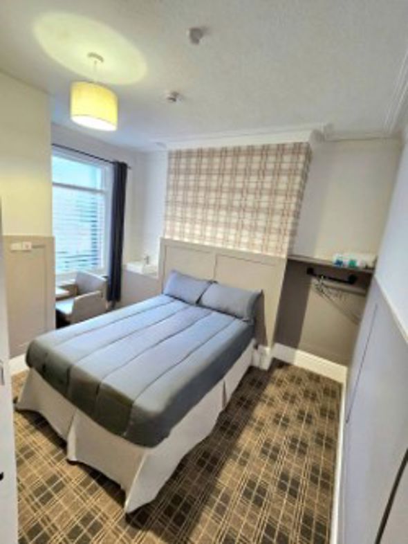 Property image 20 of 33