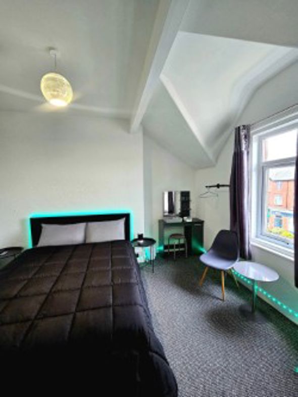 Property image 26 of 33