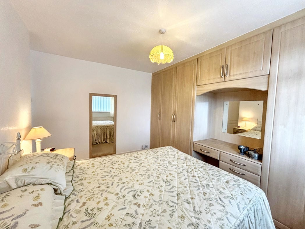 Property image 16 of 21