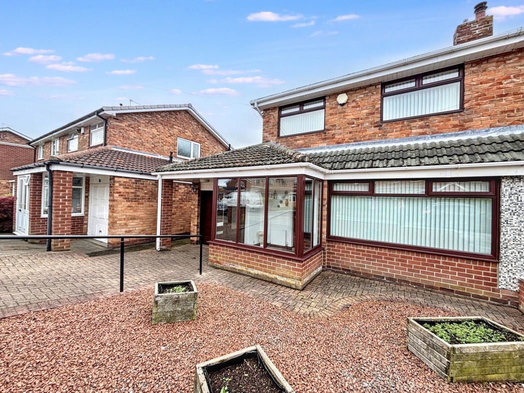 Property image 1 of 21