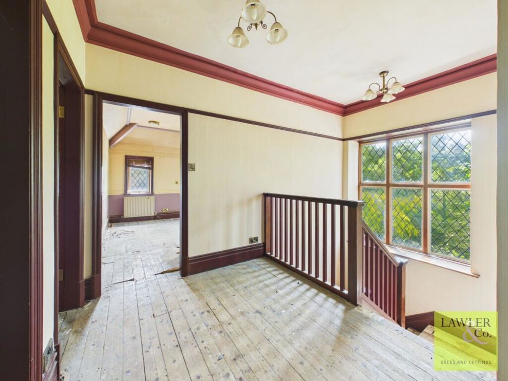 Property image 14 of 21