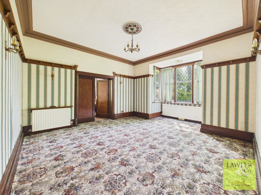 Property image 3 of 21