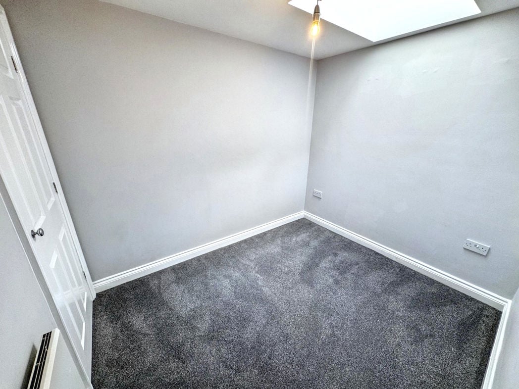 Property image 7 of 8