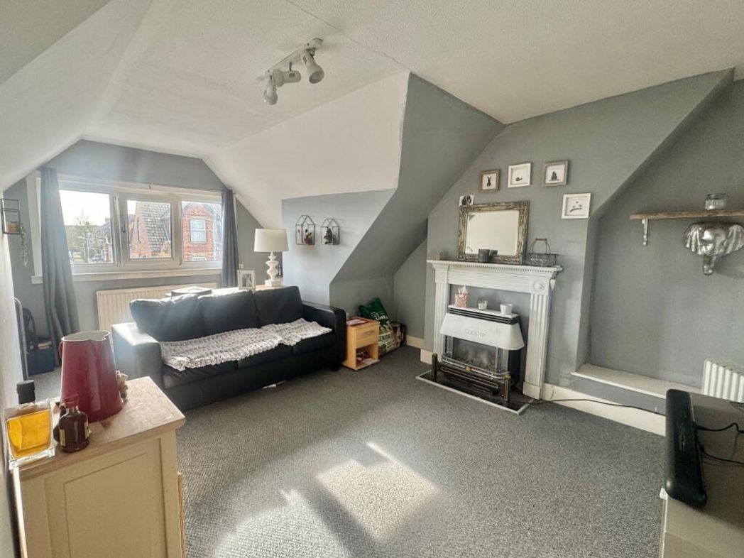 Property image 2 of 10