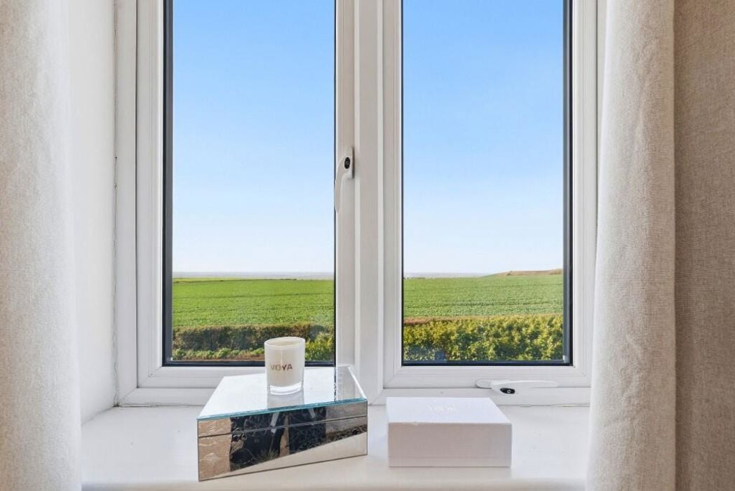 Property image 33 of 45