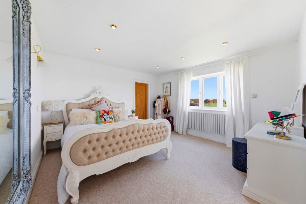 Property image 36 of 45