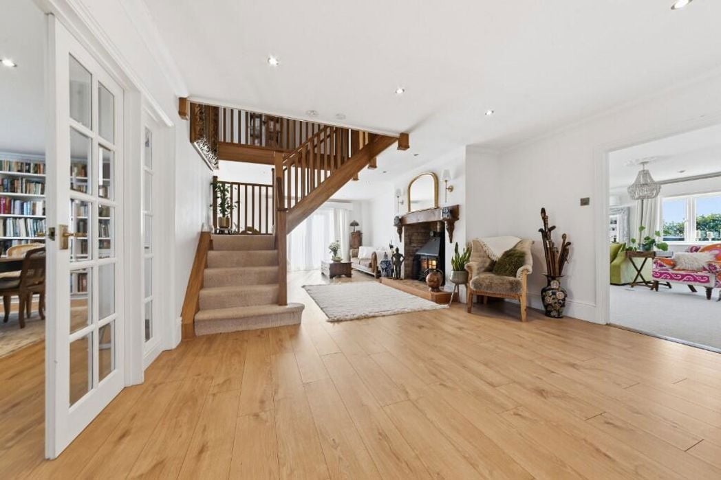 Property image 5 of 45