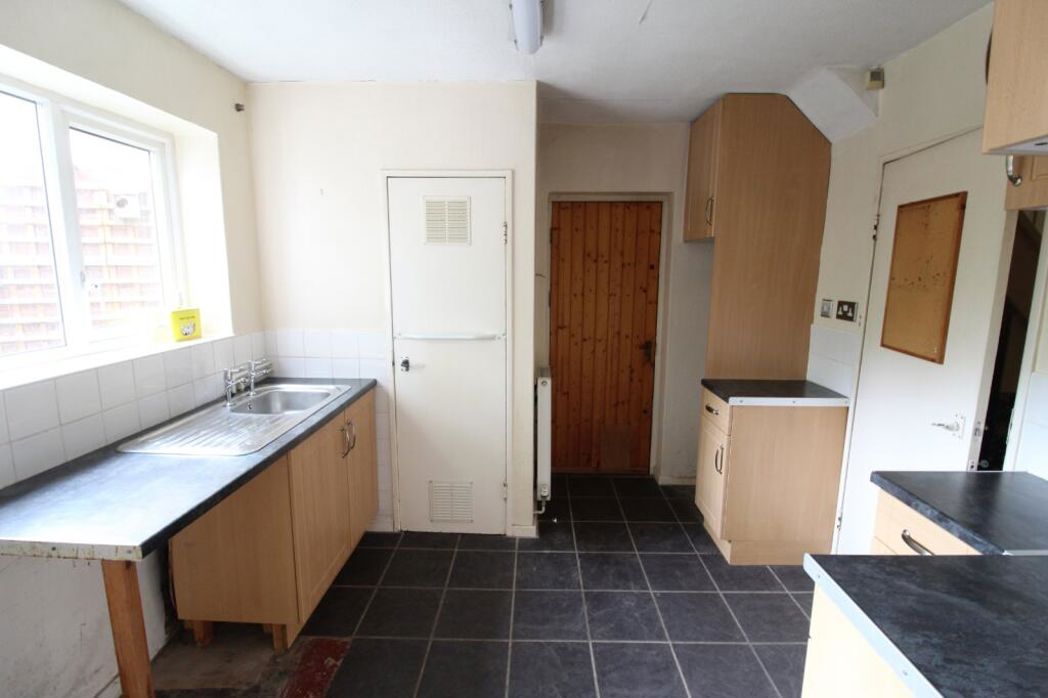 Property image 5 of 13