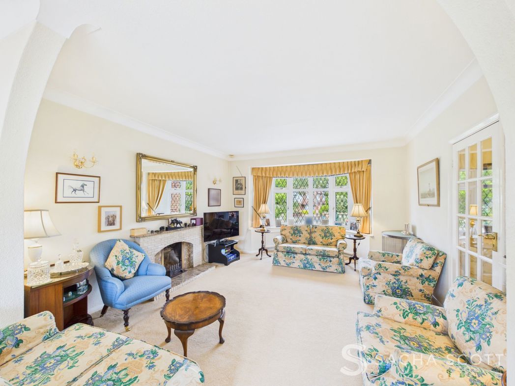Property image 2 of 68